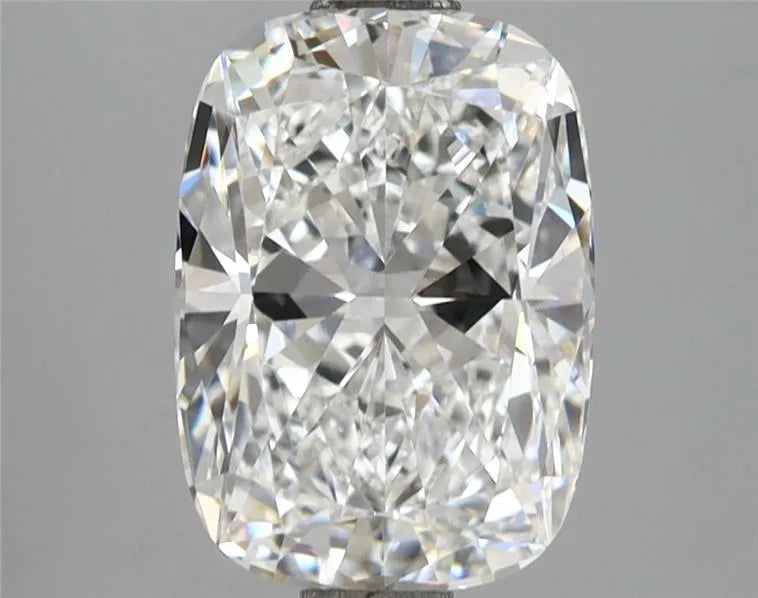 2.90ct Cushion modified Lab Grown Diamond (Colour E, Clarity VVS2, IGI Certified)
