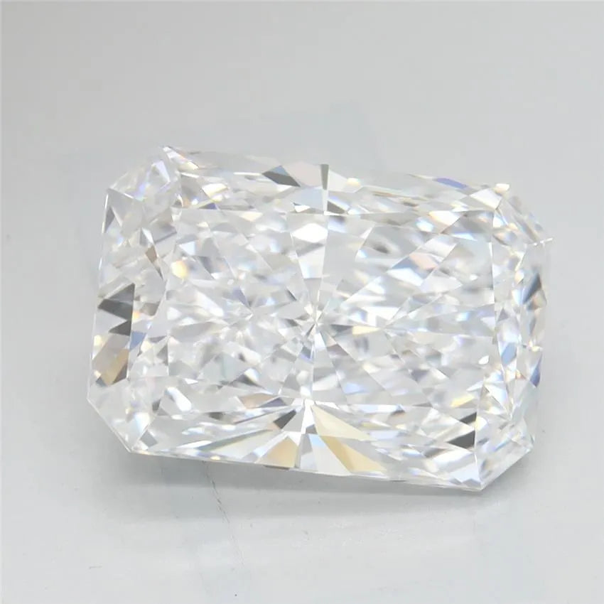 2.92ct Radiant Lab Grown Diamond (Colour D, Clarity VVS1, IGI Certified)