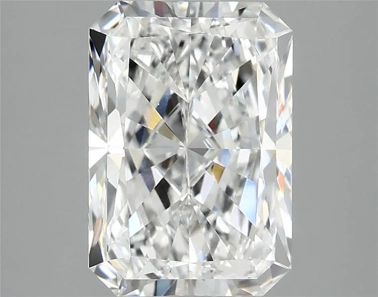 2.98ct Radiant Lab Grown Diamond (Colour D, Clarity VVS2, IGI Certified)