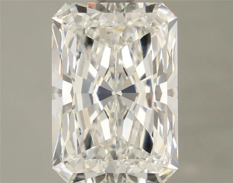 3.37ct Radiant Lab Grown Diamond (Colour F, Clarity VS1, Cut EX, IGI Certified)