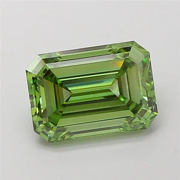 3.54ct Emerald Lab Grown Diamond (Colour Fancy Vivid Green, Clarity VS1, IGI Certified)