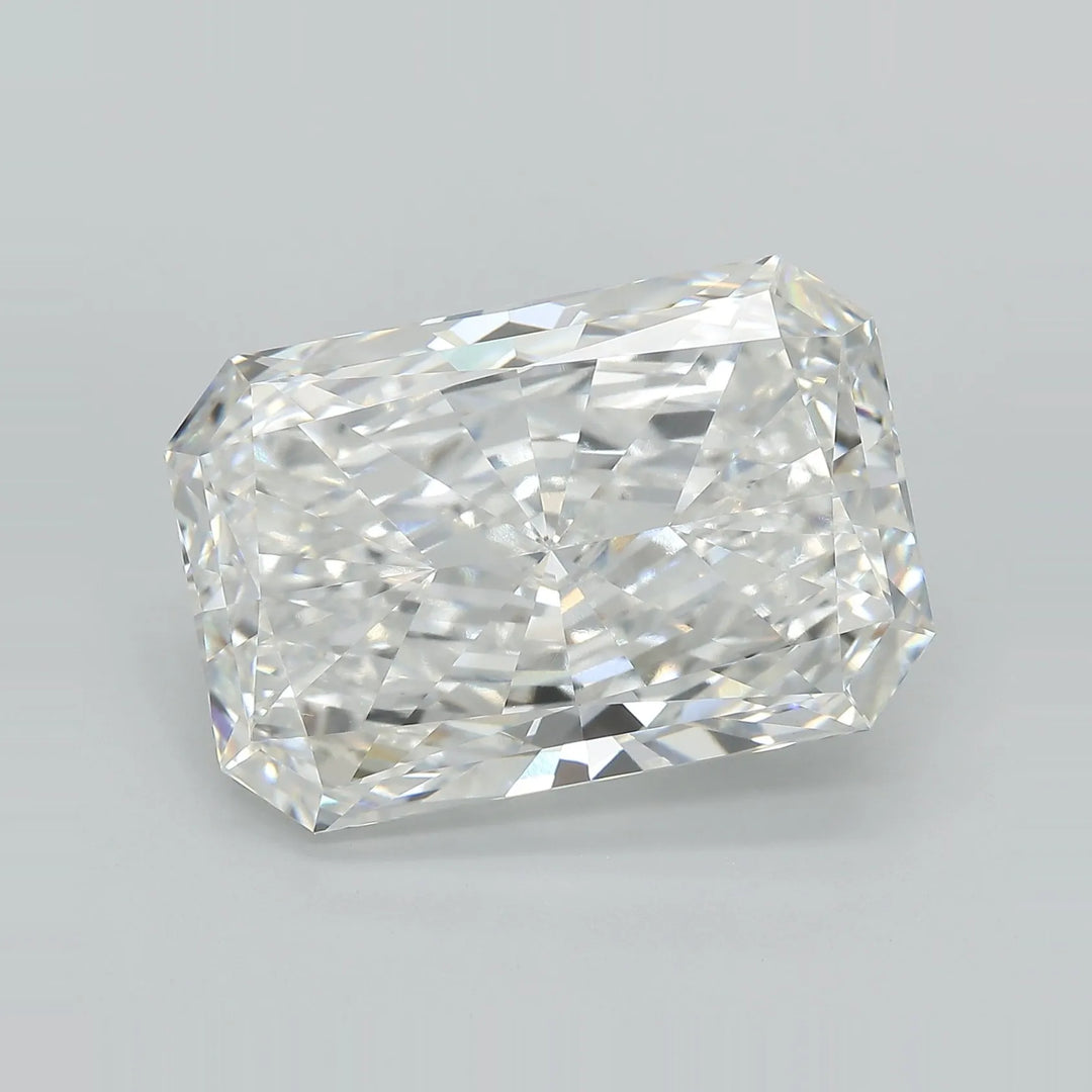 13.99ct Radiant Lab Grown Diamond (Colour F, Clarity VVS2, IGI Certified)