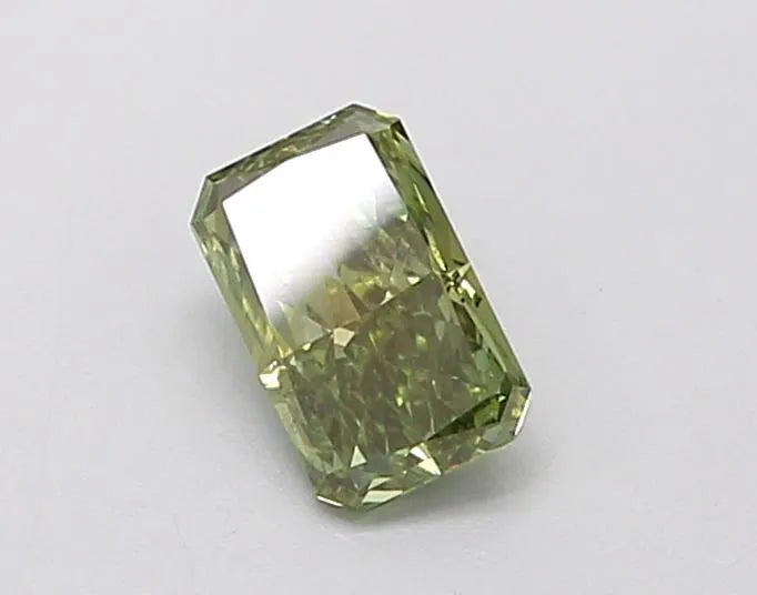 0.54ct Radiant Lab Grown Diamond (Colour Fancy Vivid Green, Clarity SI1, IGI Certified)