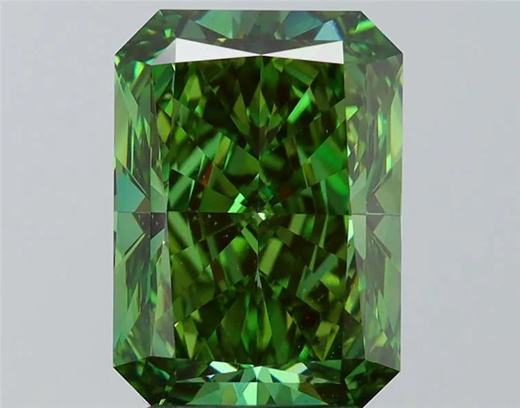 4.02ct Radiant Lab Grown Diamond (Colour Fancy Vivid Green, Clarity VS1, IGI Certified)