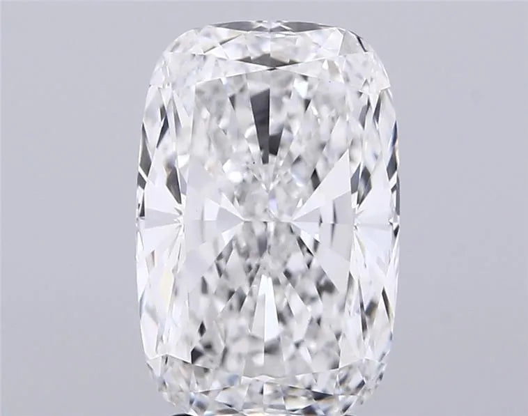 3.53ct Cushion modified Lab Grown Diamond (Colour E, Clarity VS1, IGI Certified)