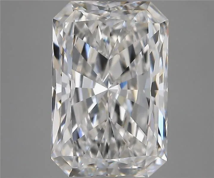 3.07ct Radiant Lab Grown Diamond (Colour E, Clarity VVS1, IGI Certified)