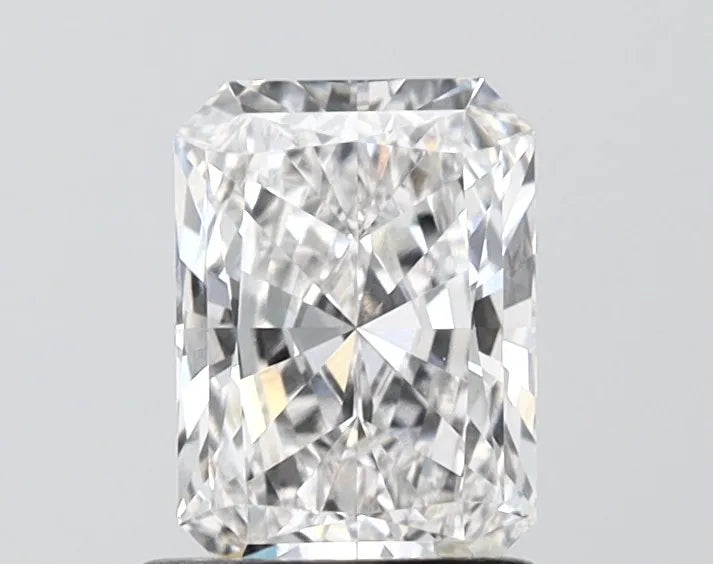 1.12ct Radiant Lab Grown Diamond (Colour E, Clarity VVS2, IGI Certified)