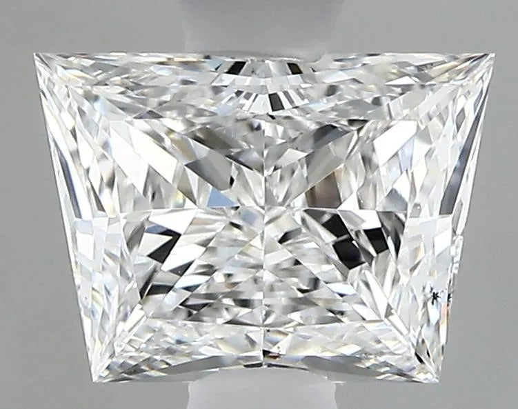 1.02ct Trapeze Lab Grown Diamond (Colour E, Clarity VS2, IGI Certified)