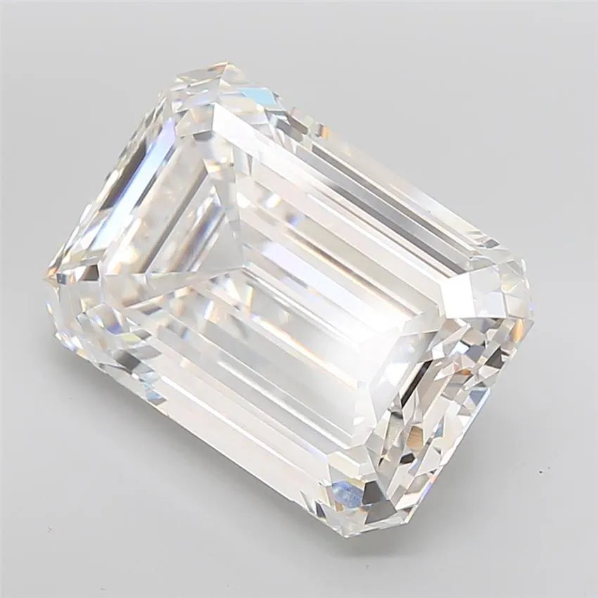 18.84ct Emerald Lab Grown Diamond (Colour F, Clarity VVS2, IGI Certified)