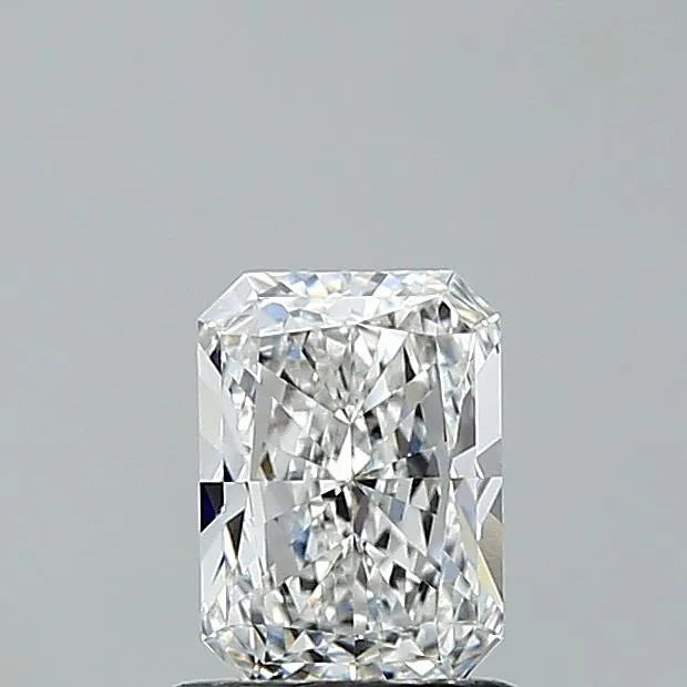 1.01ct Radiant Lab Grown Diamond (Colour E, Clarity VVS2, IGI Certified)