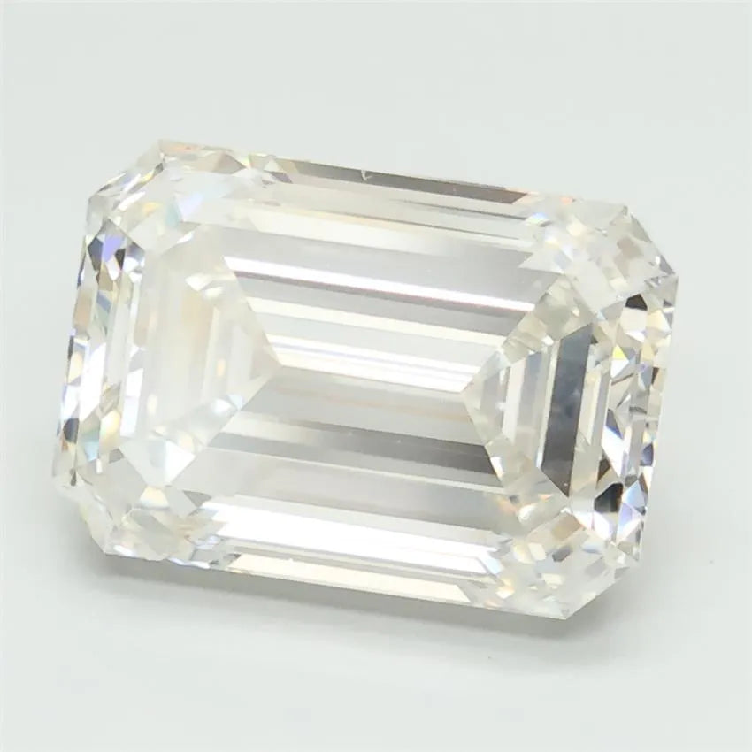 5.01ct Emerald Lab Grown Diamond (Colour G, Clarity VVS2, IGI Certified)