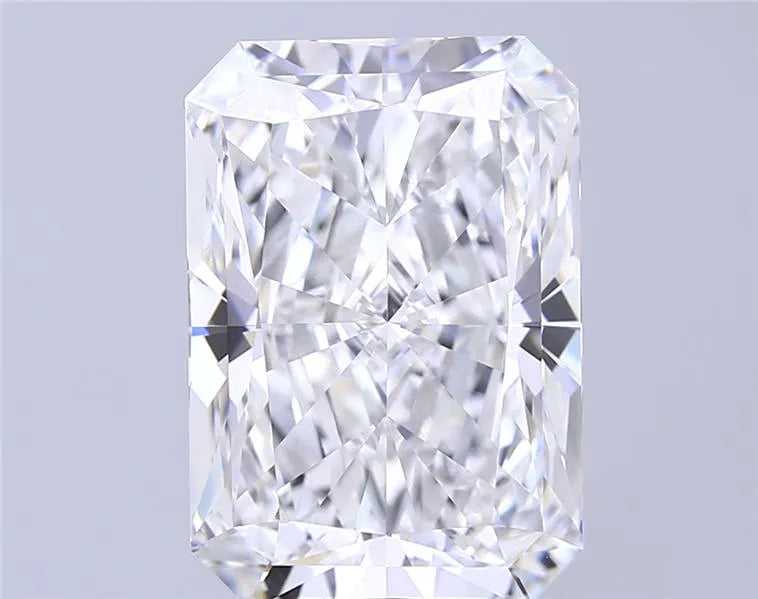 9.08ct Radiant Lab Grown Diamond (Colour E, Clarity VVS2, IGI Certified)