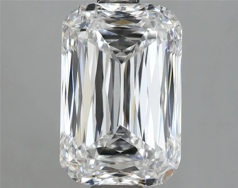 2.59ct Cushion modified Lab Grown Diamond (Colour E, Clarity VVS2, IGI Certified)