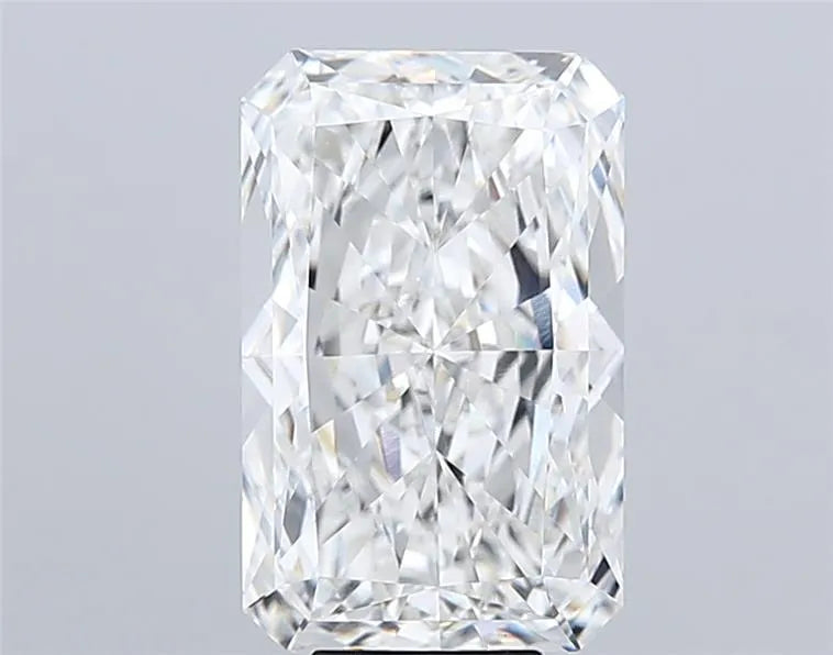 8.76ct Radiant Lab Grown Diamond (Colour E, Clarity VVS2, IGI Certified)