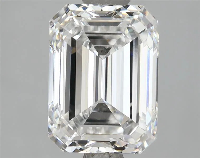 2.66ct Emerald Lab Grown Diamond (Colour E, Clarity IF, IGI Certified)