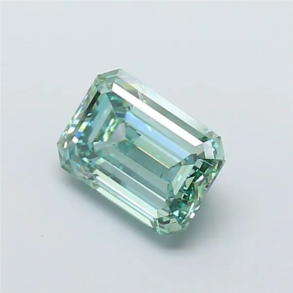3.07ct Emerald Lab Grown Diamond (Colour Fancy Vivid Green, Clarity VS2, IGI Certified)