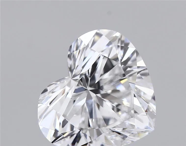 3.78ct Heart Lab Grown Diamond (Colour D, Clarity VVS2, IGI Certified)