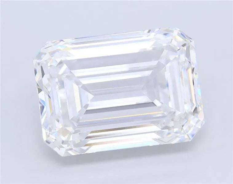 7.05ct Emerald Lab Grown Diamond (Colour E, Clarity VVS2, IGI Certified)