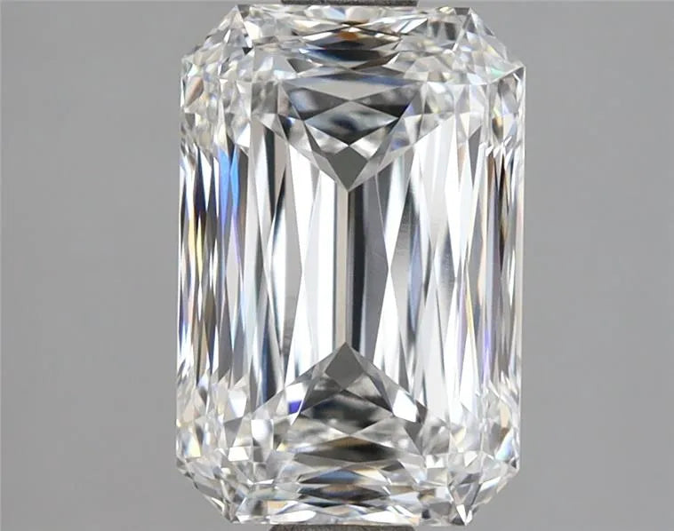 3.00ct Radiant Lab Grown Diamond (Colour E, Clarity VVS1, IGI Certified)