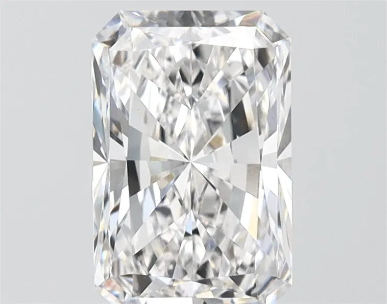 1.95ct Radiant Lab Grown Diamond (Colour E, Clarity VVS2, IGI Certified)