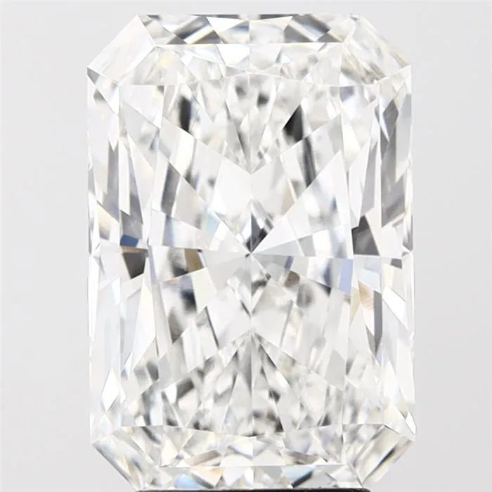 4.10ct Radiant Lab Grown Diamond (Colour F, Clarity VVS2, IGI Certified)