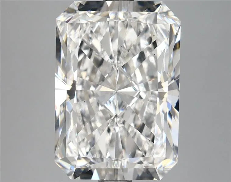 4.65ct Radiant Lab Grown Diamond (Colour E, Clarity VS2, IGI Certified)