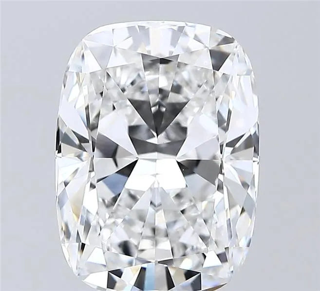5.05ct Cushion modified Lab Grown Diamond (Colour E, Clarity VVS2, IGI Certified)