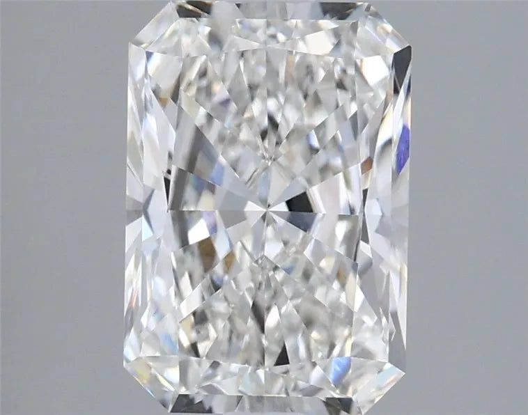 2.25ct Radiant Lab Grown Diamond (Colour F, Clarity VVS1, IGI Certified)