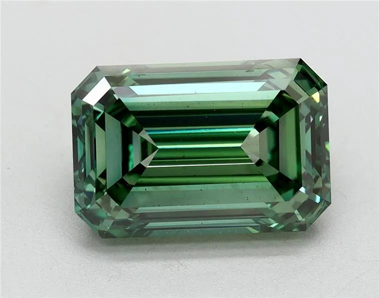 3.03ct Emerald Lab Grown Diamond (Colour Fancy Vivid Green, Clarity VS2, IGI Certified)