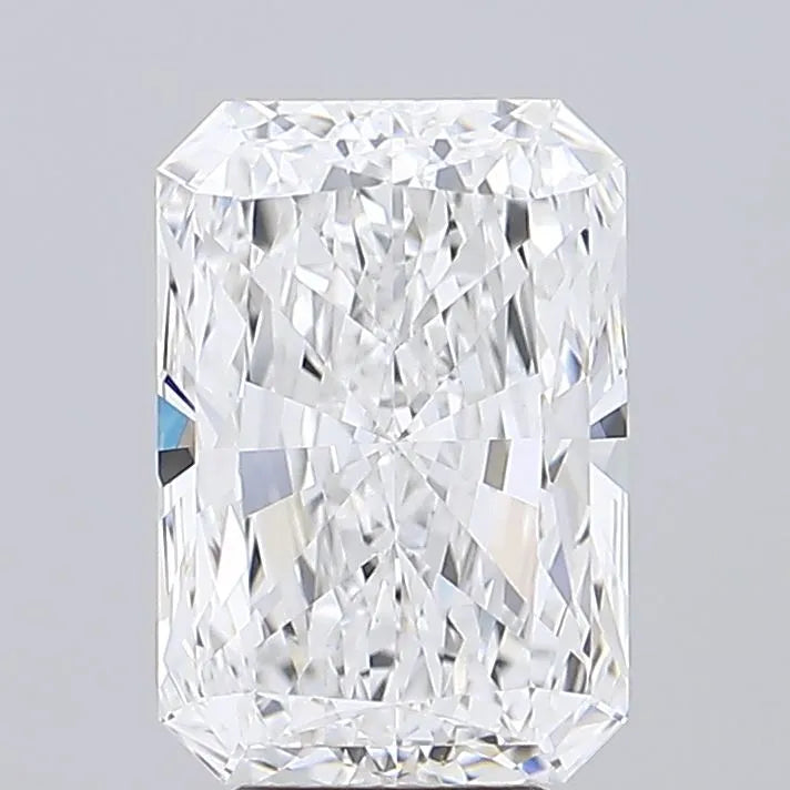 5.72ct Radiant Lab Grown Diamond (Colour D, Clarity VVS2, IGI Certified)