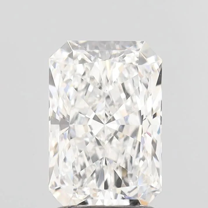 2.01ct Radiant Lab Grown Diamond (Colour E, Clarity VVS1, IGI Certified)