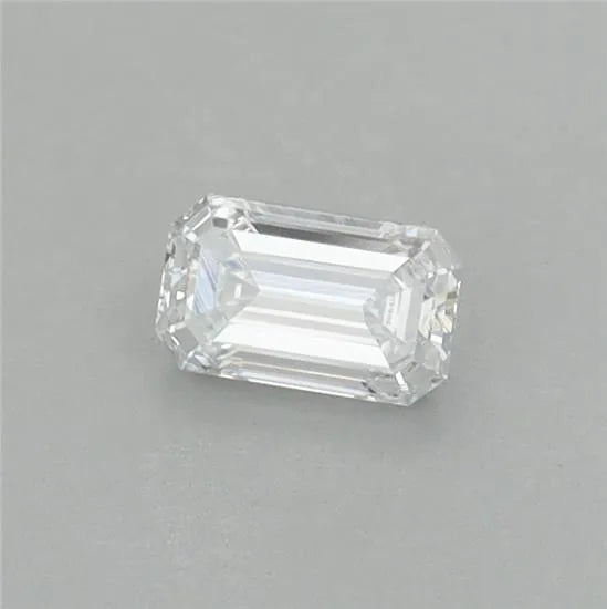 0.33ct Emerald Lab Grown Diamond (Colour E, Clarity VVS2, IGI Certified)