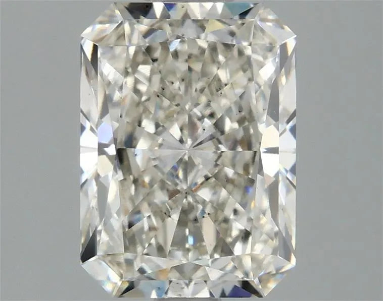 2.57ct Radiant Lab Grown Diamond (Colour H, Clarity VS2, IGI Certified)