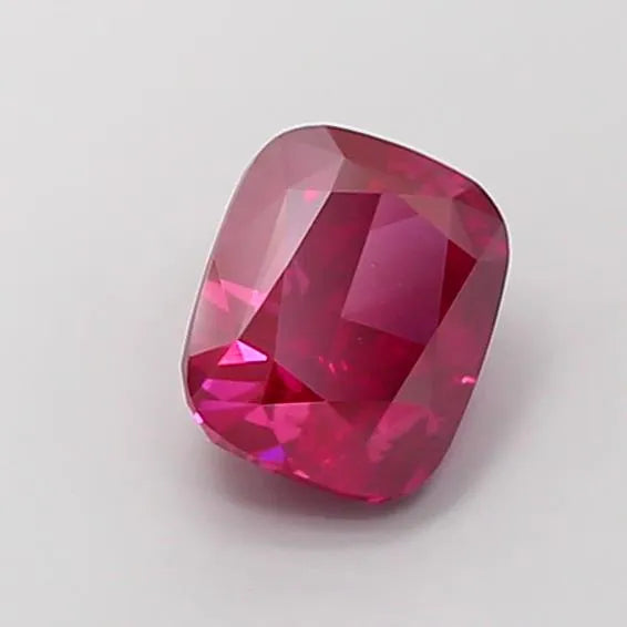 3.00ct Cushion brilliant Lab Grown Diamond (Colour Fancy Vivid Red, Clarity VVS2, Uncertified)