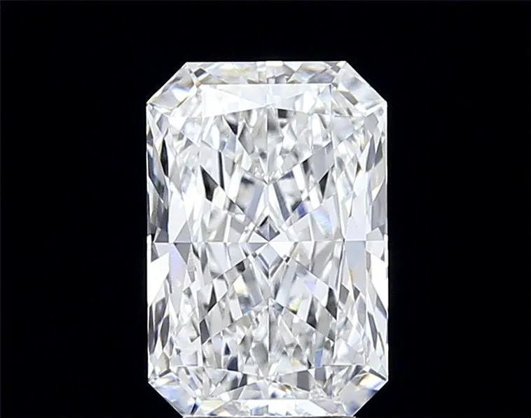 3.00ct Radiant Lab Grown Diamond (Colour D, Clarity VVS2, IGI Certified)