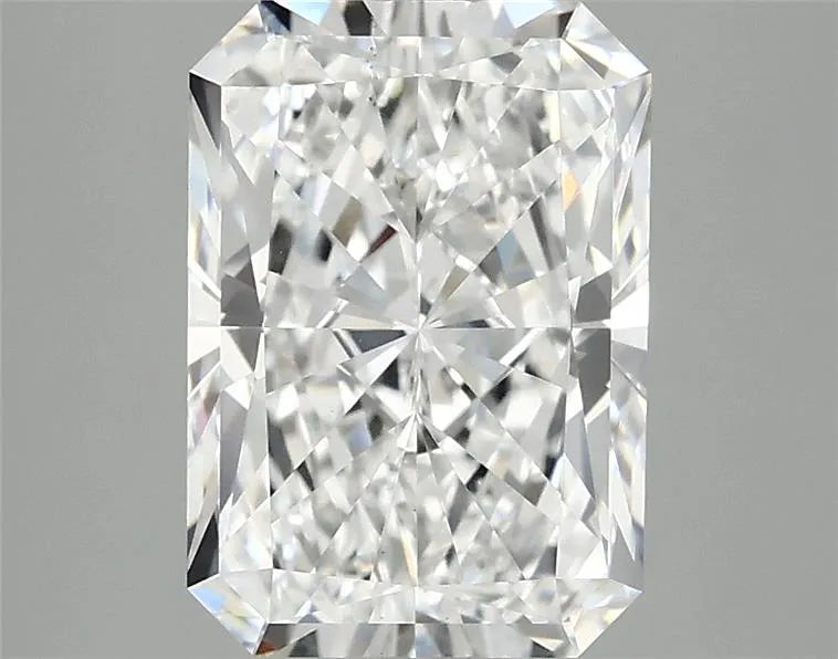 3.00ct Radiant Lab Grown Diamond (Colour E, Clarity VS2, IGI Certified)
