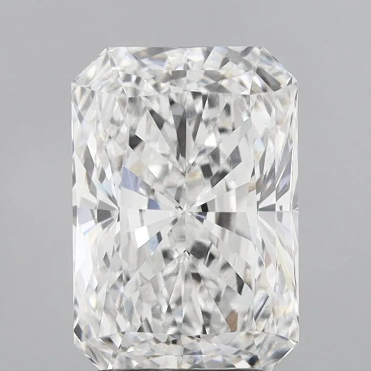 3.00ct Radiant Lab Grown Diamond (Colour E, Clarity VVS1, IGI Certified)