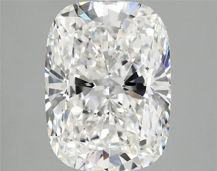 3.01ct Cushion modified Lab Grown Diamond (Colour E, Clarity VS1, IGI Certified)