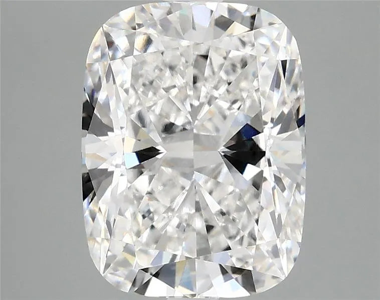 3.01ct Cushion modified Lab Grown Diamond (Colour E, Clarity VS1, IGI Certified)