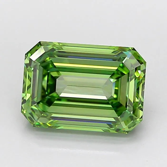 3.01ct Emerald Lab Grown Diamond (Colour Fancy Vivid Green, Clarity VVS1, IGI Certified)