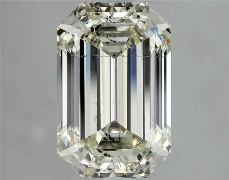 3.01ct Emerald Natural Diamond (Colour K, Clarity SI2, Cut VG, IGI Certified)