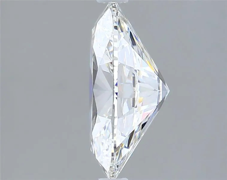 3.01ct Oval Lab Grown Diamond (Colour E, Clarity VVS2, IGI Certified)