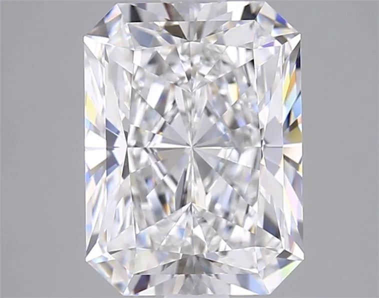 3.01ct Radiant Lab Grown Diamond (Colour D, Clarity VVS2, IGI Certified)