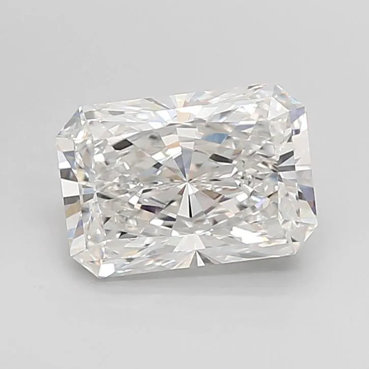 3.01ct Radiant Lab Grown Diamond (Colour F, Clarity VVS2, IGI Certified)