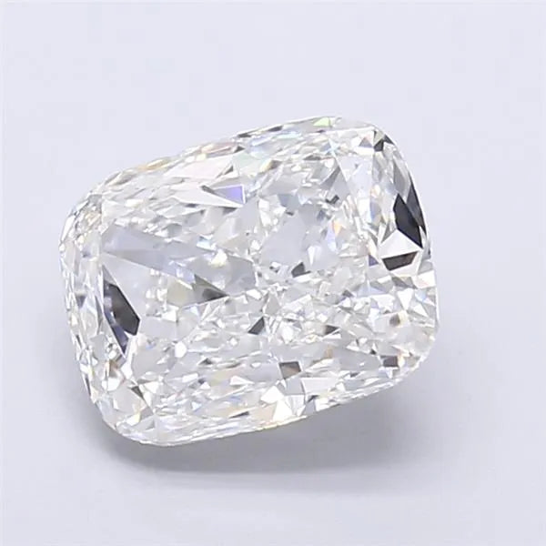 3.02ct Cushion modified Lab Grown Diamond (Colour E, Clarity VVS1, IGI Certified)