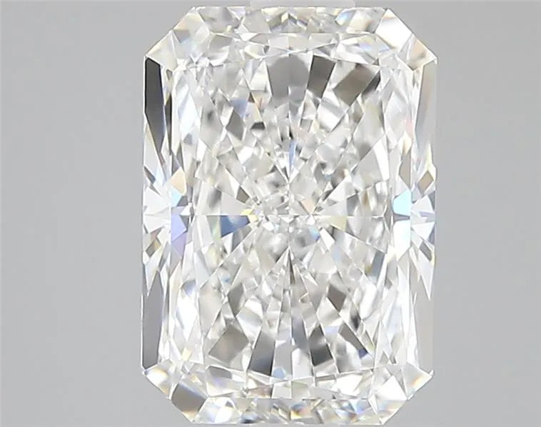 3.02ct Radiant Lab Grown Diamond (Colour D, Clarity VVS1, IGI Certified)