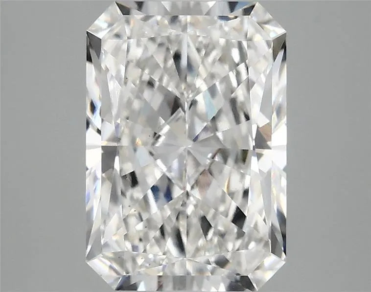 3.02ct Radiant Lab Grown Diamond (Colour F, Clarity VS2, IGI Certified)