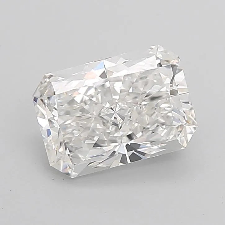 3.02ct Radiant Lab Grown Diamond (Colour F, Clarity VVS2, IGI Certified)