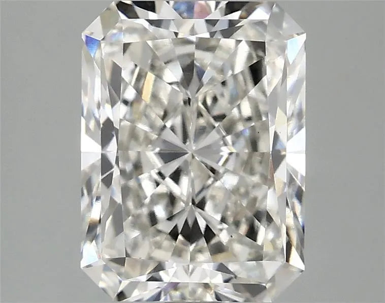 3.02ct Radiant Lab Grown Diamond (Colour G, Clarity VS1, IGI Certified)