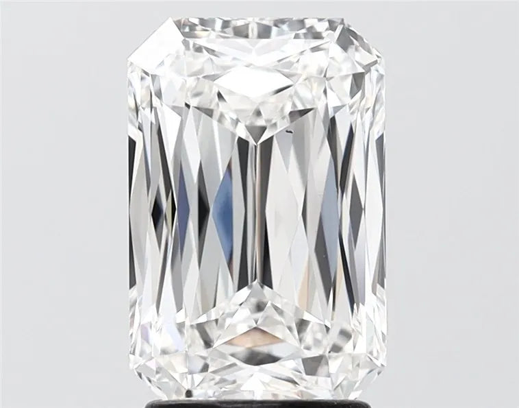 3.03ct Radiant Lab Grown Diamond (Colour E, Clarity VS1, IGI Certified)